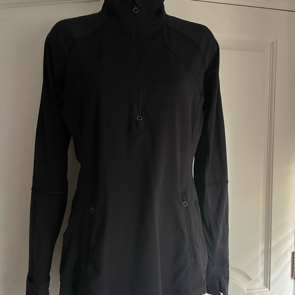Lululemon pullover top